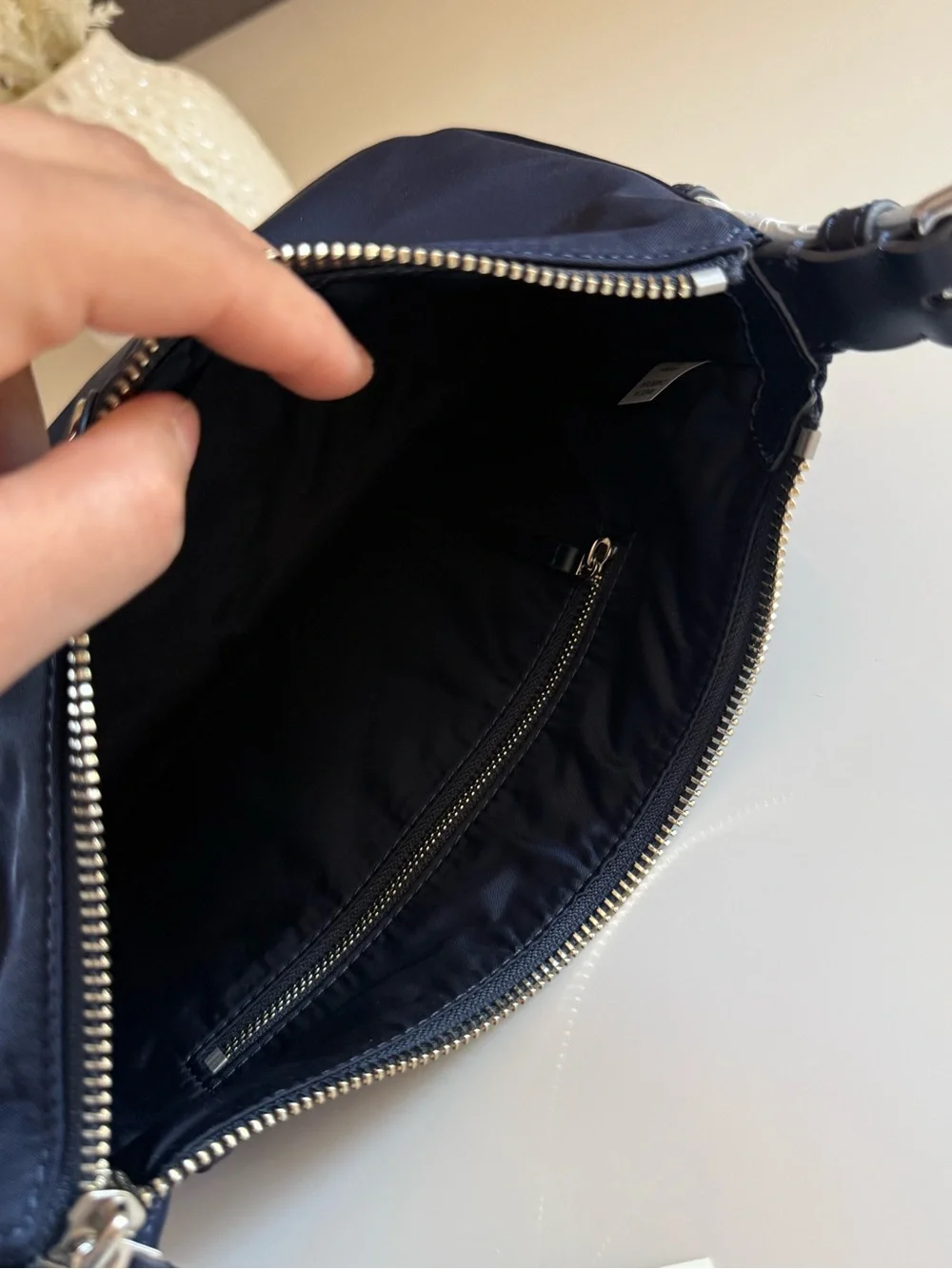 NWT TORY BURCH NYLON SMALL ZIP TOP SHOULDER BAG NAVY BLUE